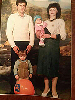 Family Latifi (KUNSTASYL photo Fam_Latifi) Family Latifi (KUNSTASYL photo Fam_Latifi)