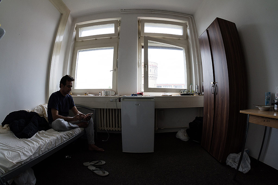 caveng_KUNSTASYL photo TR