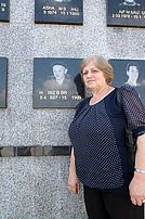Sherije beside the grave of her uncle(caveng_KUNSTASYL) Sherije beside the grave of her uncle(caveng_KUNSTASYL)