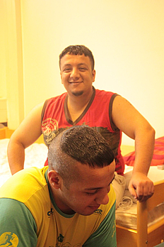 Amer and his Cousin Mohammad "Hamdschi" (KUNSTASYL@caveng.net)