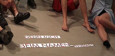 KUNSTASYL_Nenn_mich_beim_Namen KUNSTASYL_Nenn_mich_beim_Namen